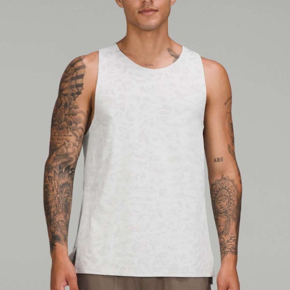 Lululemon Textured Training Tank Top
Landscape Camo Jacquard Vapor